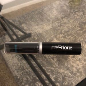 TreStioue Mascara
